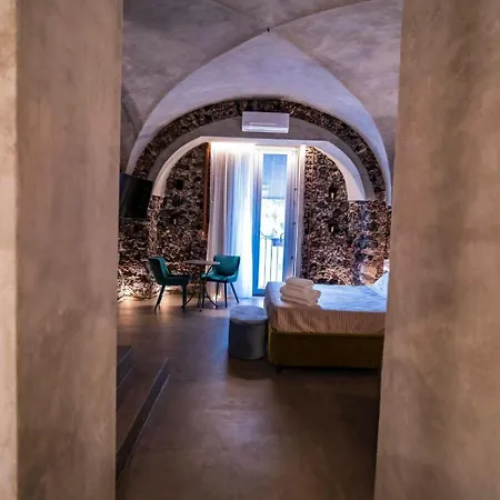 Charme ホテル カターニア